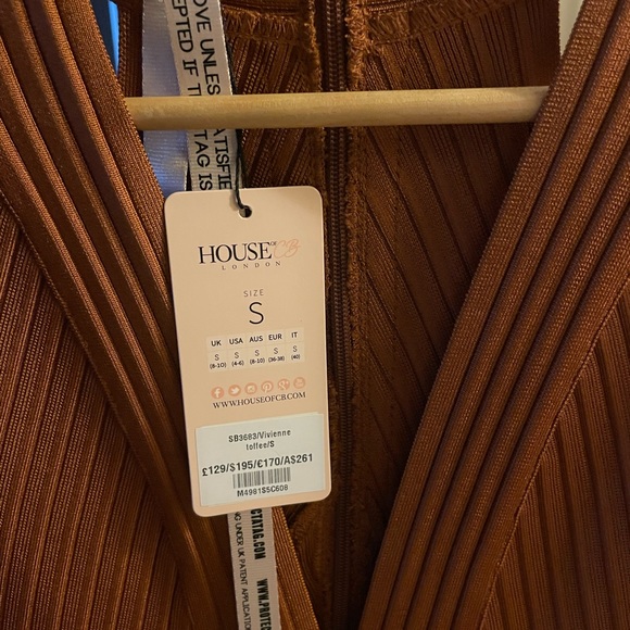 House of CB ‘Vivienne' Toffee Bandage Wrap Plunge Dress - Picture 4 of 4